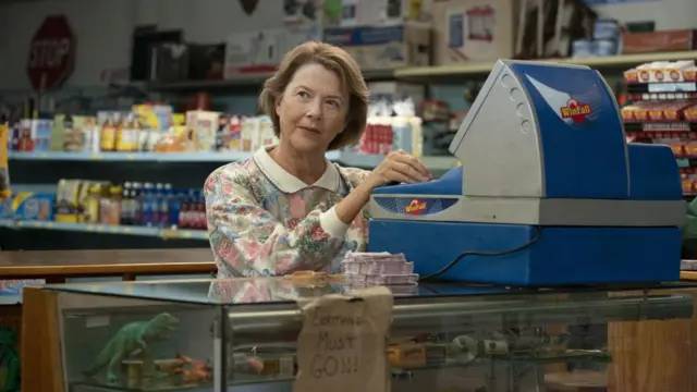 安妮特·贝宁 (Annette Bening) 演绎《杰瑞与玛吉》 (Jerry & Marge)